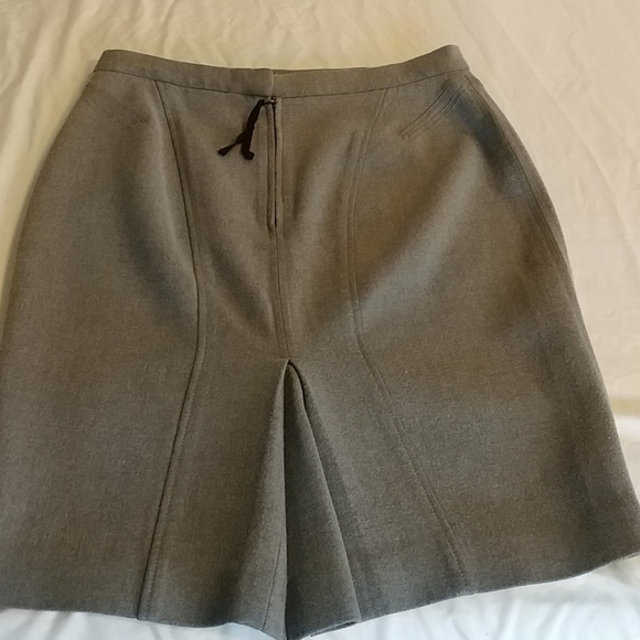 LOFT Dresses & Skirts - Vintage Loft gray skirt